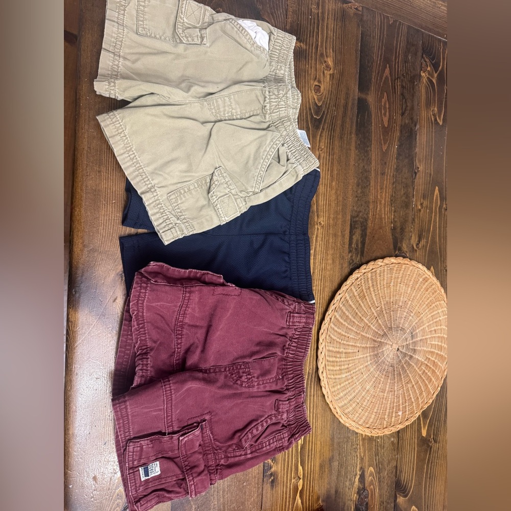 3 pairs of shorts 12-18months